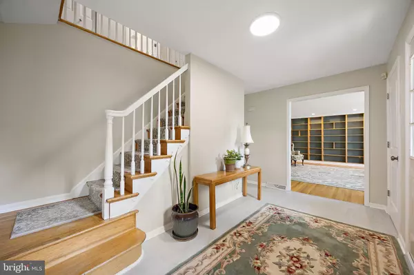Wilmington, DE 19808,611 WESTMONT DR