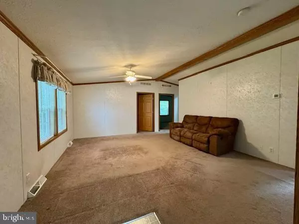 Elkton, MD 21921,16 DOE DR