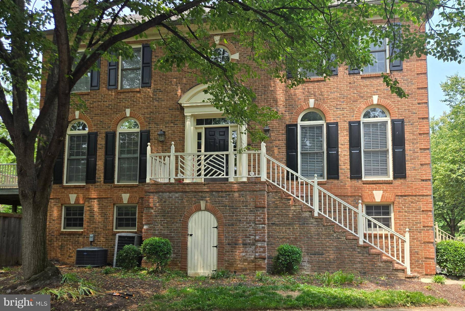 9900 FOXBOROUGH CIR, Rockville, MD 20850