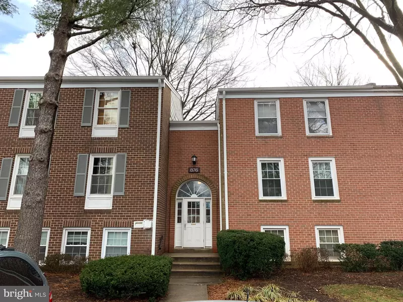 876 QUINCE ORCHARD BLVD #102, Gaithersburg, MD 20878