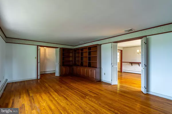 Parkesburg, PA 19365,403 S LIMESTONE RD
