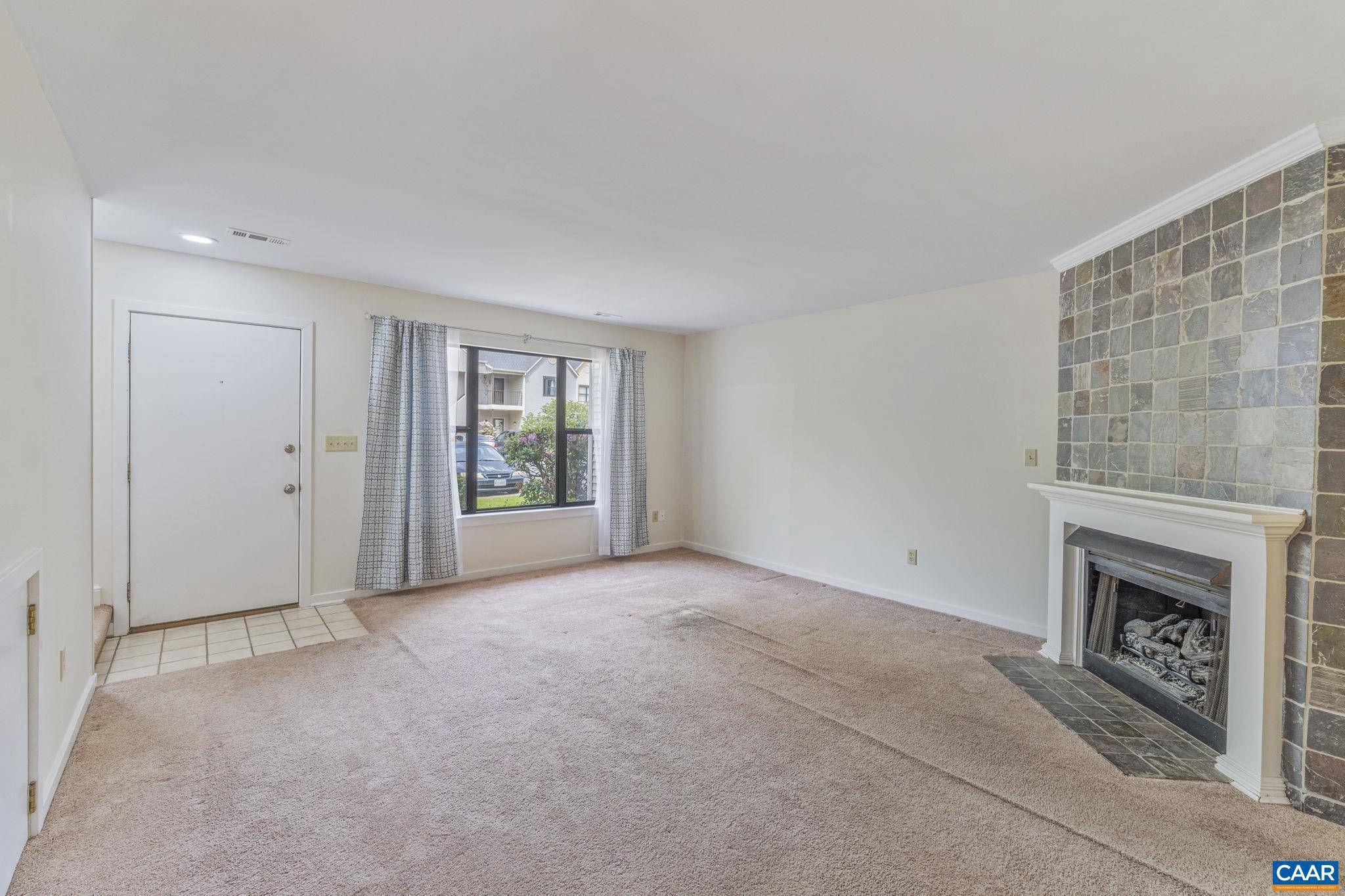 Charlottesville, VA 22901,553 MILLSTONE CT