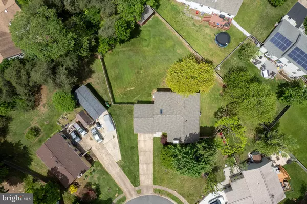 Sterling, VA 20164,202 NUTMEG CT