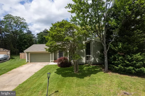 Sterling, VA 20164,202 NUTMEG CT