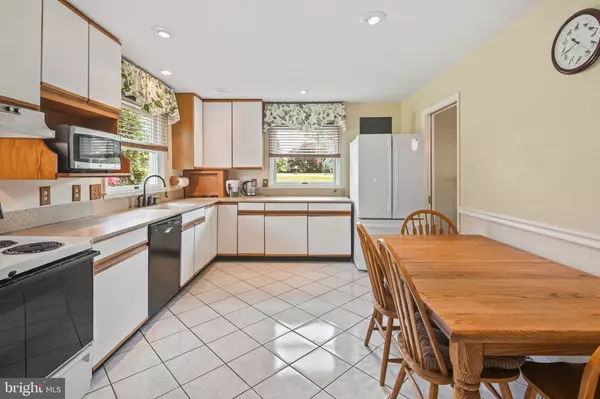 Ellicott City, MD 21043,2922 CHESTNUT HILL DR