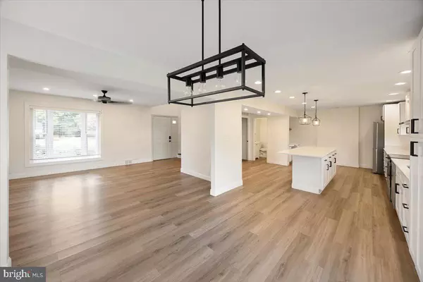 Derwood, MD 20855,11 MILLCREST CT