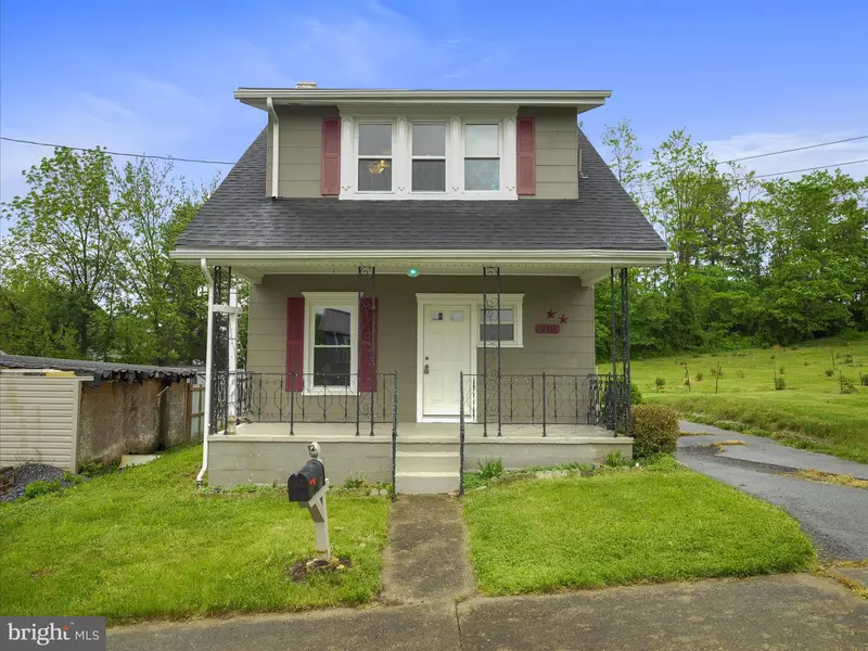418 W FIFTH ST, Waynesboro, PA 17268