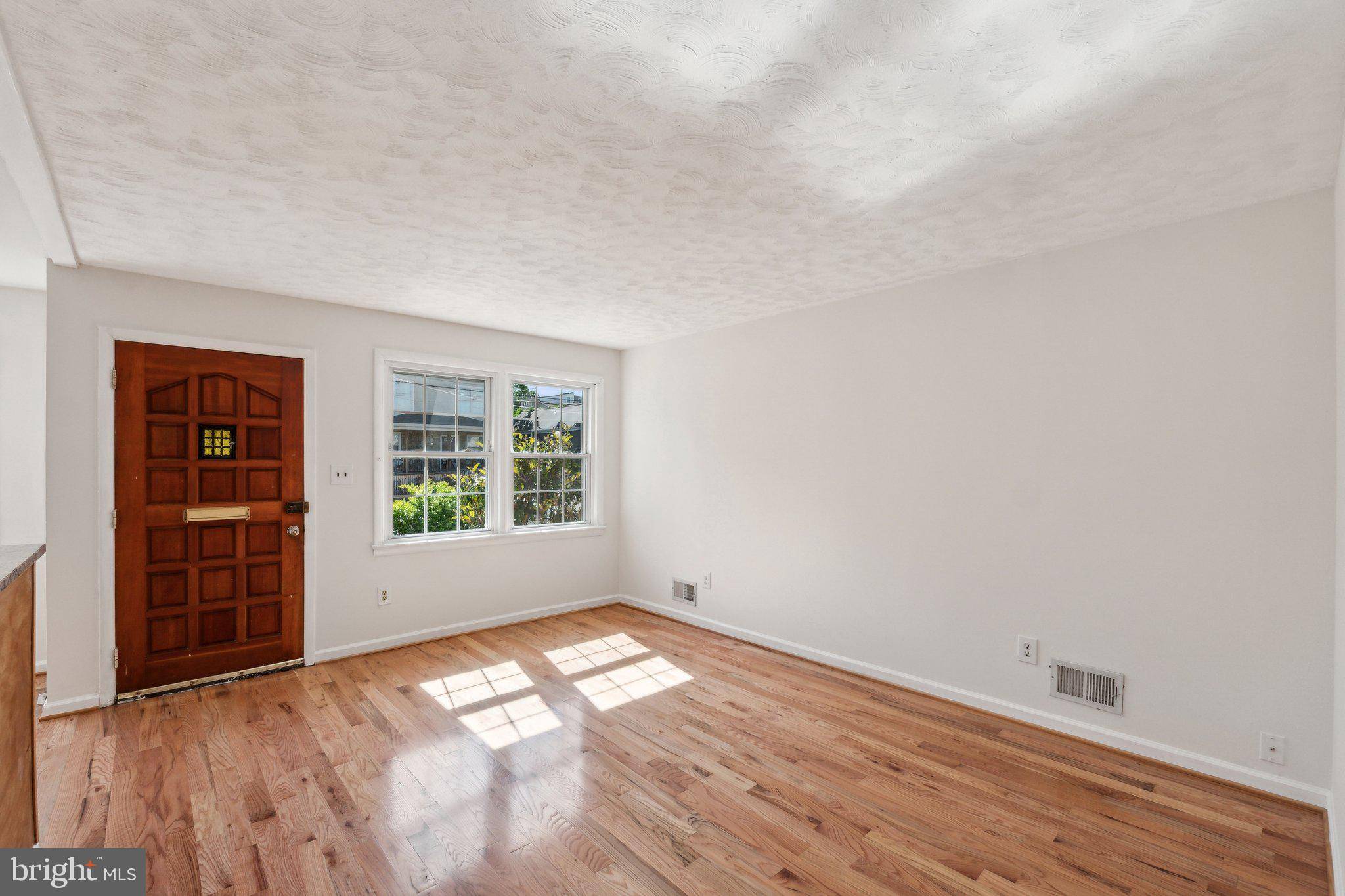 Washington, DC 20019,1112 51ST PL NE