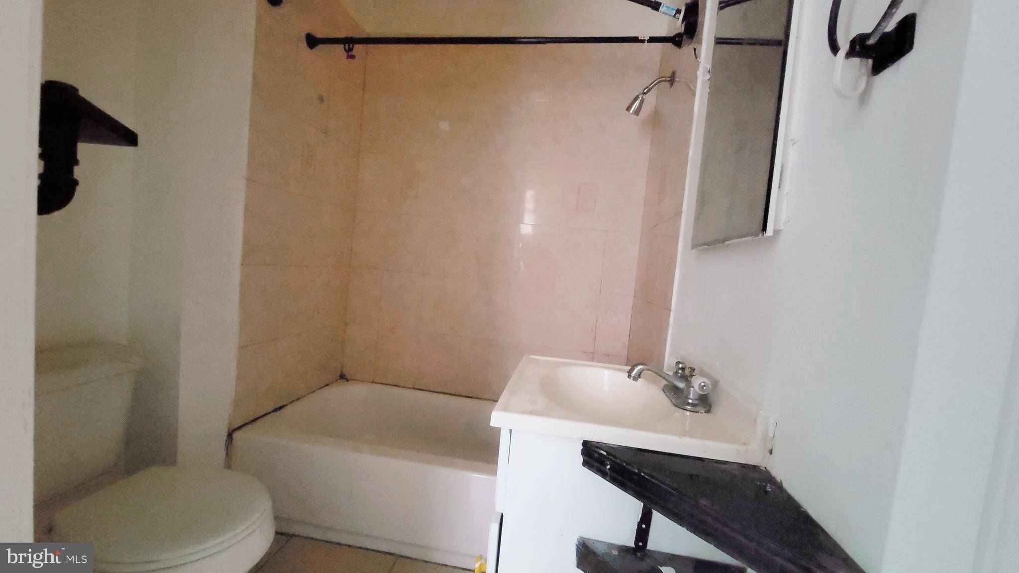 Philadelphia, PA 19125,1249 SHACKAMAXON ST #1 REAR