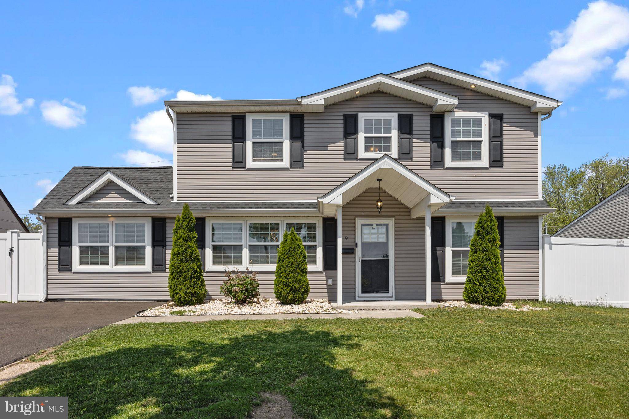 Levittown, PA 19057,9 VERDANT RD