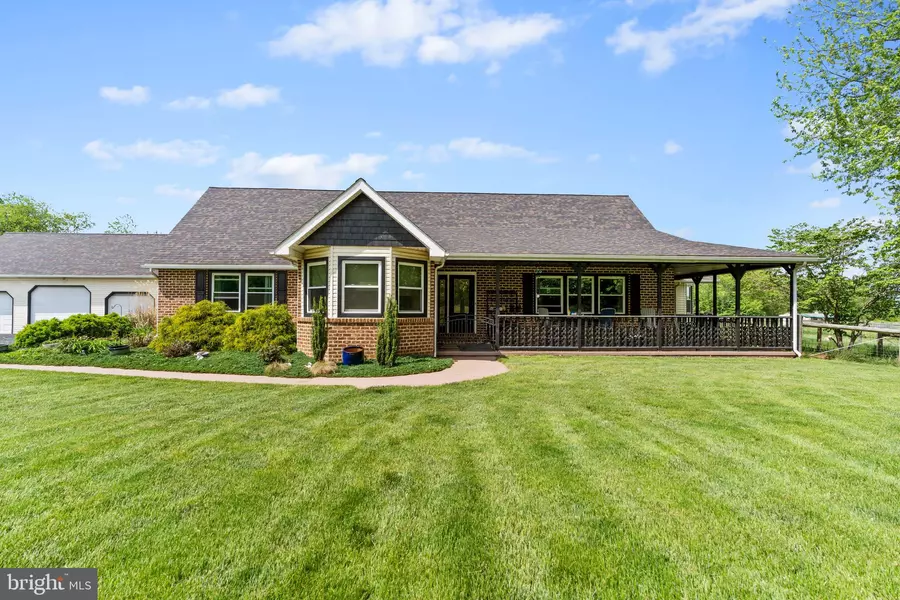 90 N OLD STONEHOUSE RD, Carlisle, PA 17015