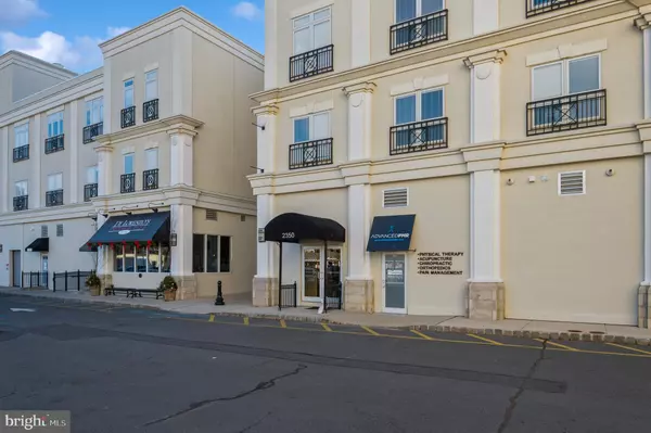 Robbinsville, NJ 08691,2350 ROUTE 33 #306