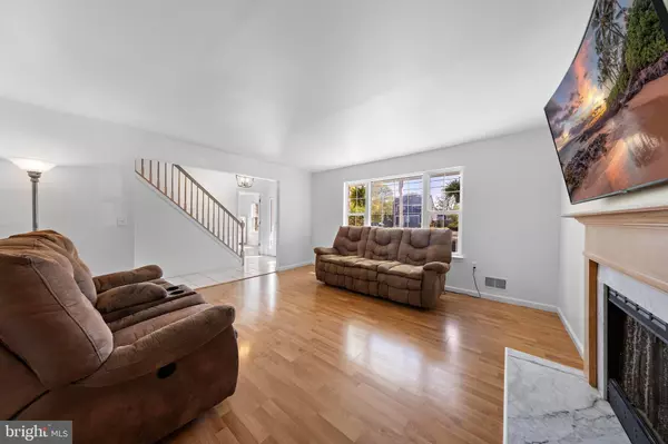 Manahawkin, NJ 08050,316 NAUTILUS DR