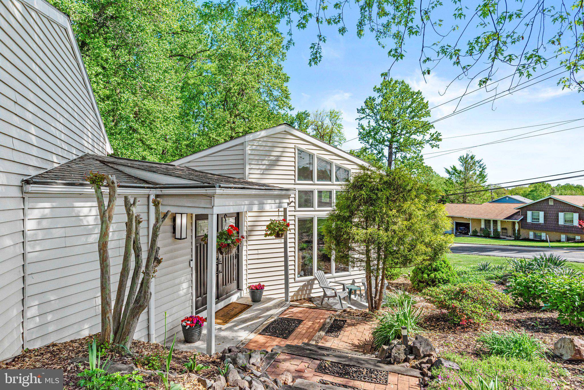 Hummelstown, PA 17036,654 WALTONVILLE RD