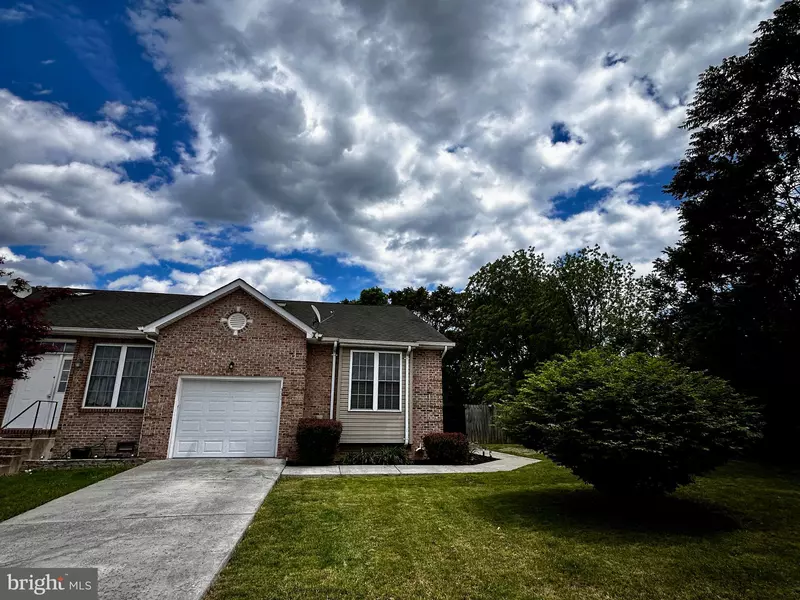 331 LORA DR, Woodstock, VA 22664