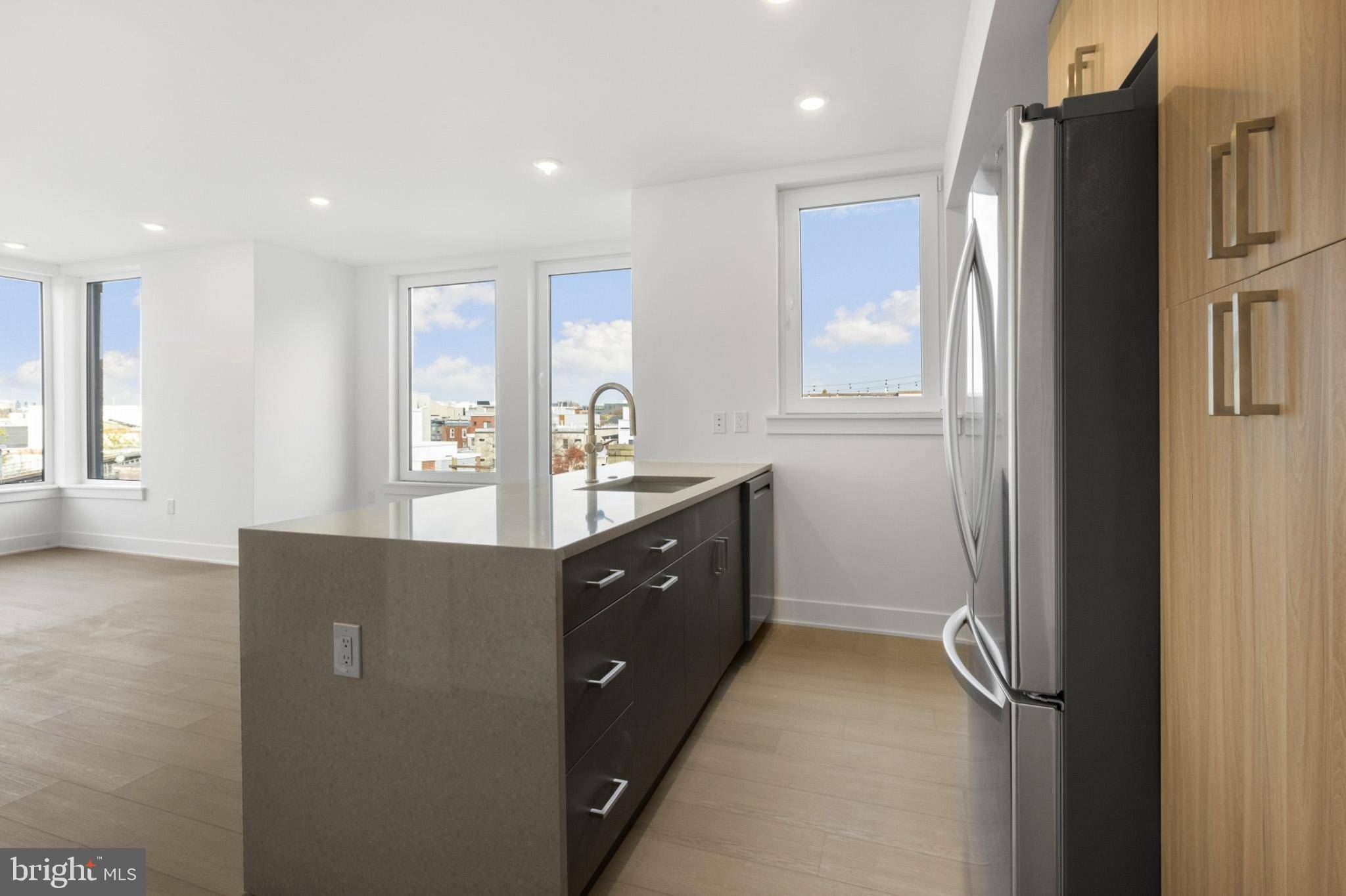 Philadelphia, PA 19125,2000 DREER ST #302