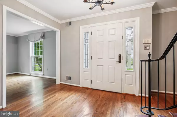 Potomac, MD 20854,8112 BUCKSPARK LN E