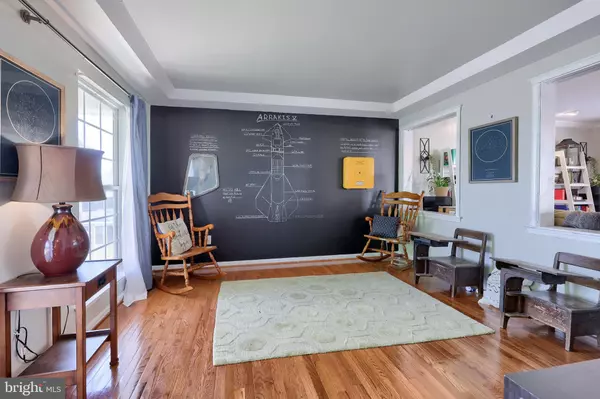 York, PA 17402,785 CLYDESDALE DR