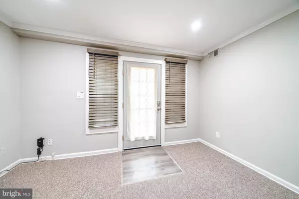 Springfield, VA 22152,8318-A KINGSGATE RD #537