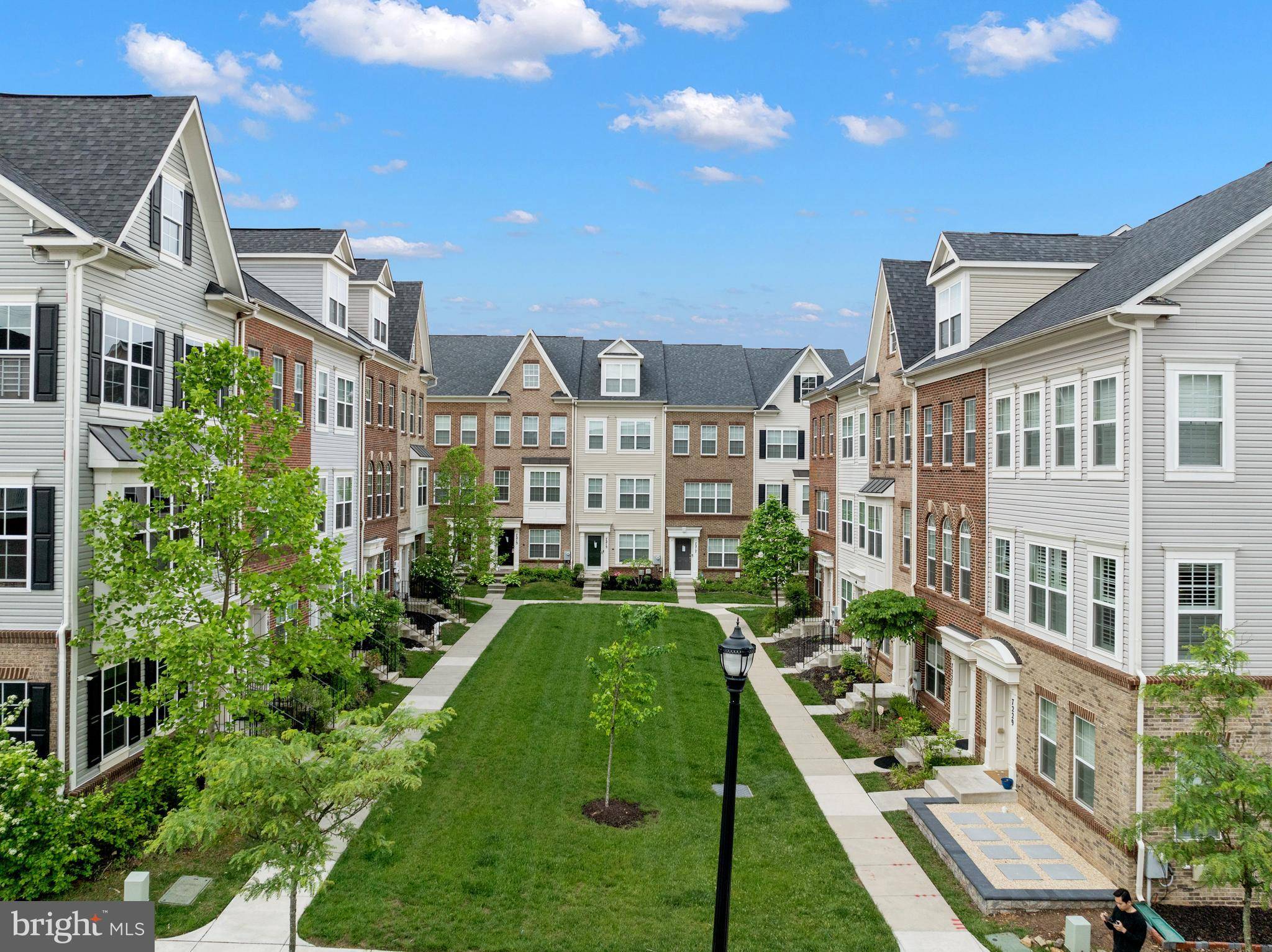 Beltsville, MD 20705,7207 BARRBERRY LN