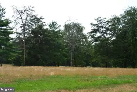 Harrisburg, PA 17112,70 MOCKINGBIRD