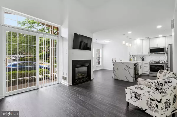 Bowie, MD 20721,10015 GREENSPIRE WAY #10