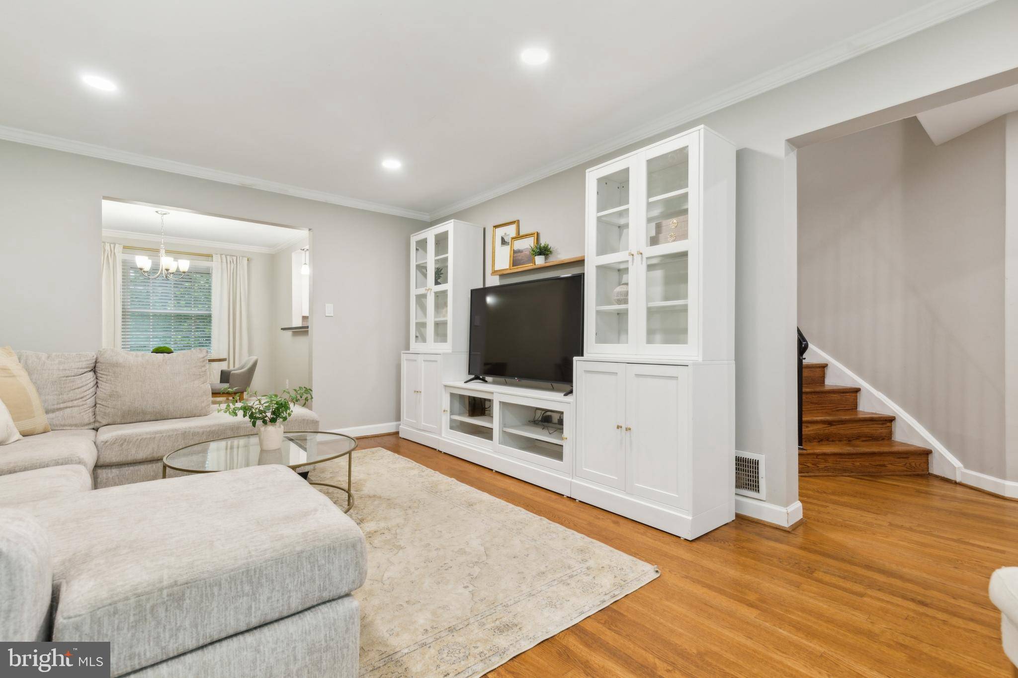 Alexandria, VA 22311,5606 HARDING AVE