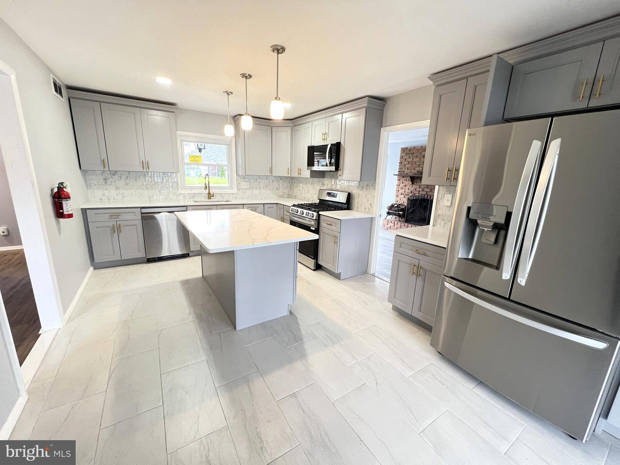 67 MEDFORD LN, Willingboro, NJ 08046