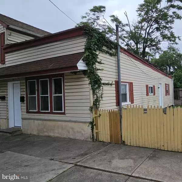 109-11 N BURLINGTON ST, Gloucester City, NJ 08030