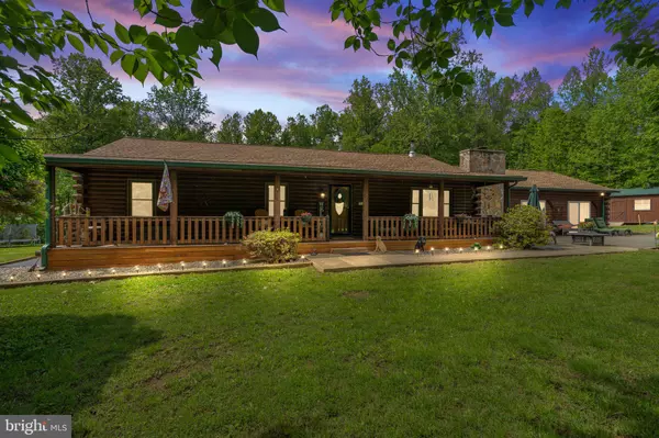 4162 PINEWOOD LN, Jeffersonton, VA 22724