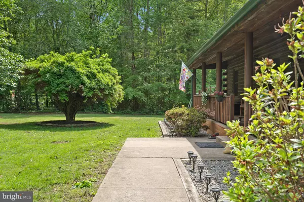 Jeffersonton, VA 22724,4162 PINEWOOD LN