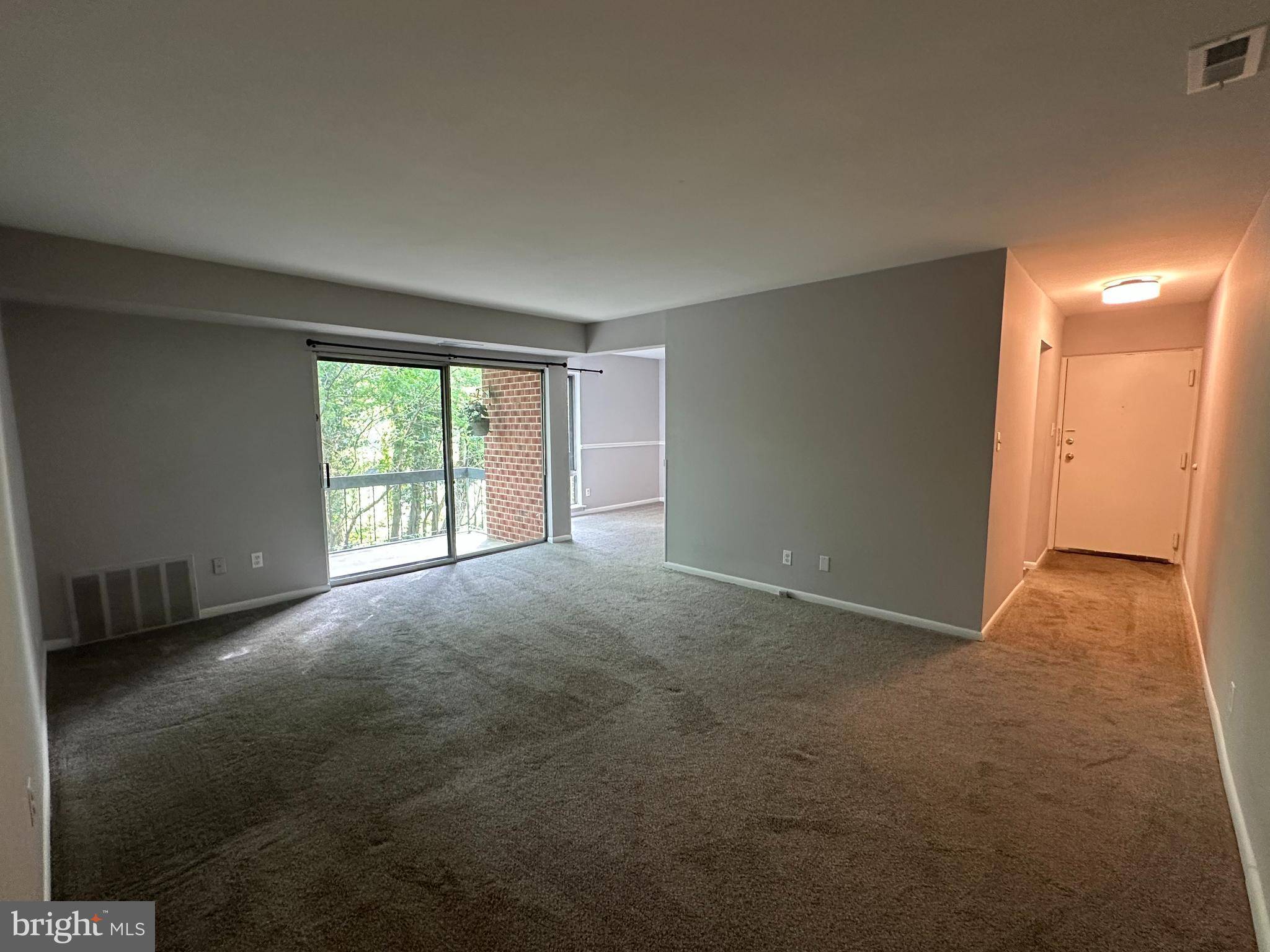 Voorhees, NJ 08043,222 ECHELON RD #6