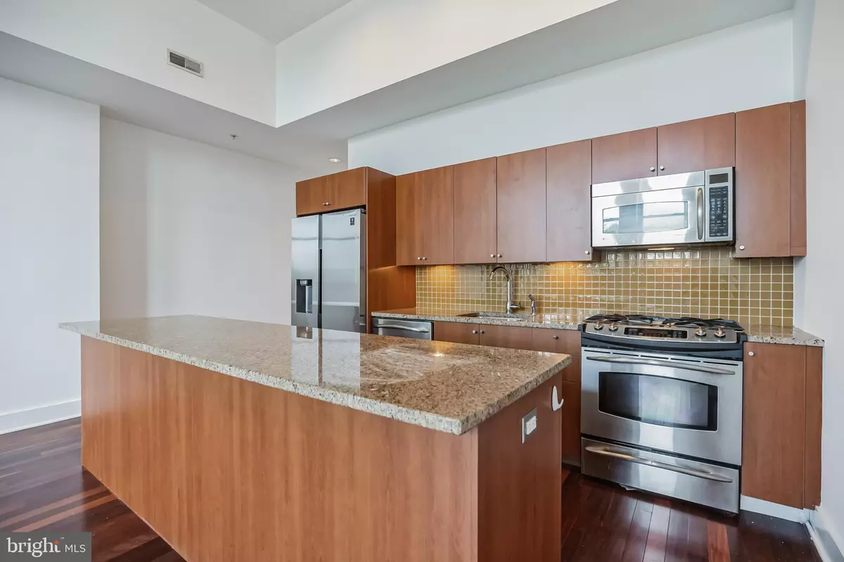 Philadelphia, PA 19107,1101 LOCUST ST #4E
