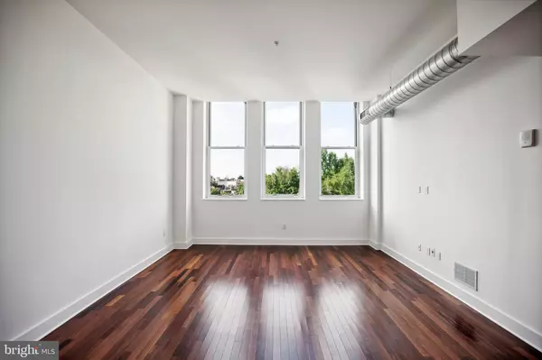 Philadelphia, PA 19107,1101 LOCUST ST #4E
