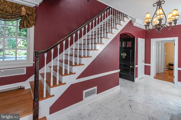 Lawrenceville, NJ 08648,15 W LONG DR