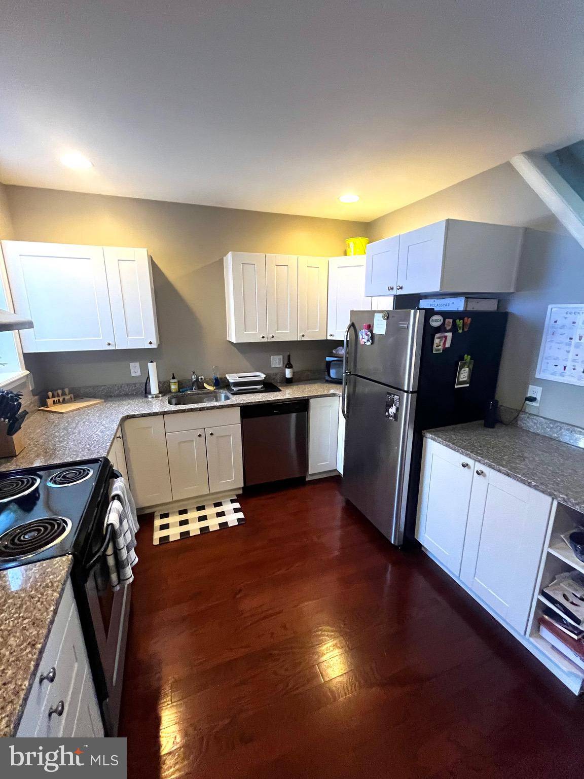 Philadelphia, PA 19125,619 E FLORA ST