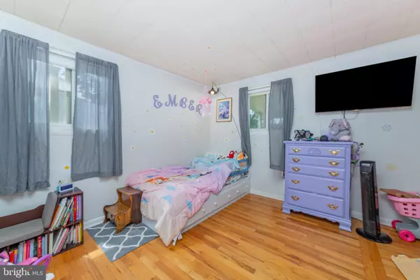 Glen Burnie, MD 21061,1206 OAKWOOD RD