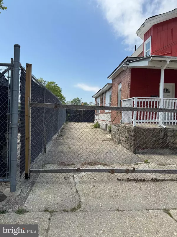 Vineland, NJ 08360,412 S 6TH ST