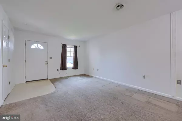 Manchester, PA 17345,320 GLEN DR #B320
