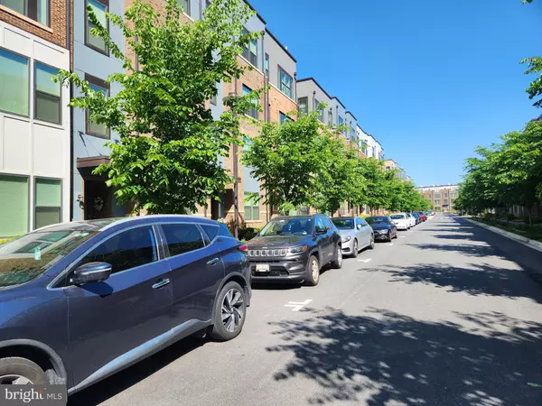 Rockville, MD 20855,16240 CONNORS WAY #46