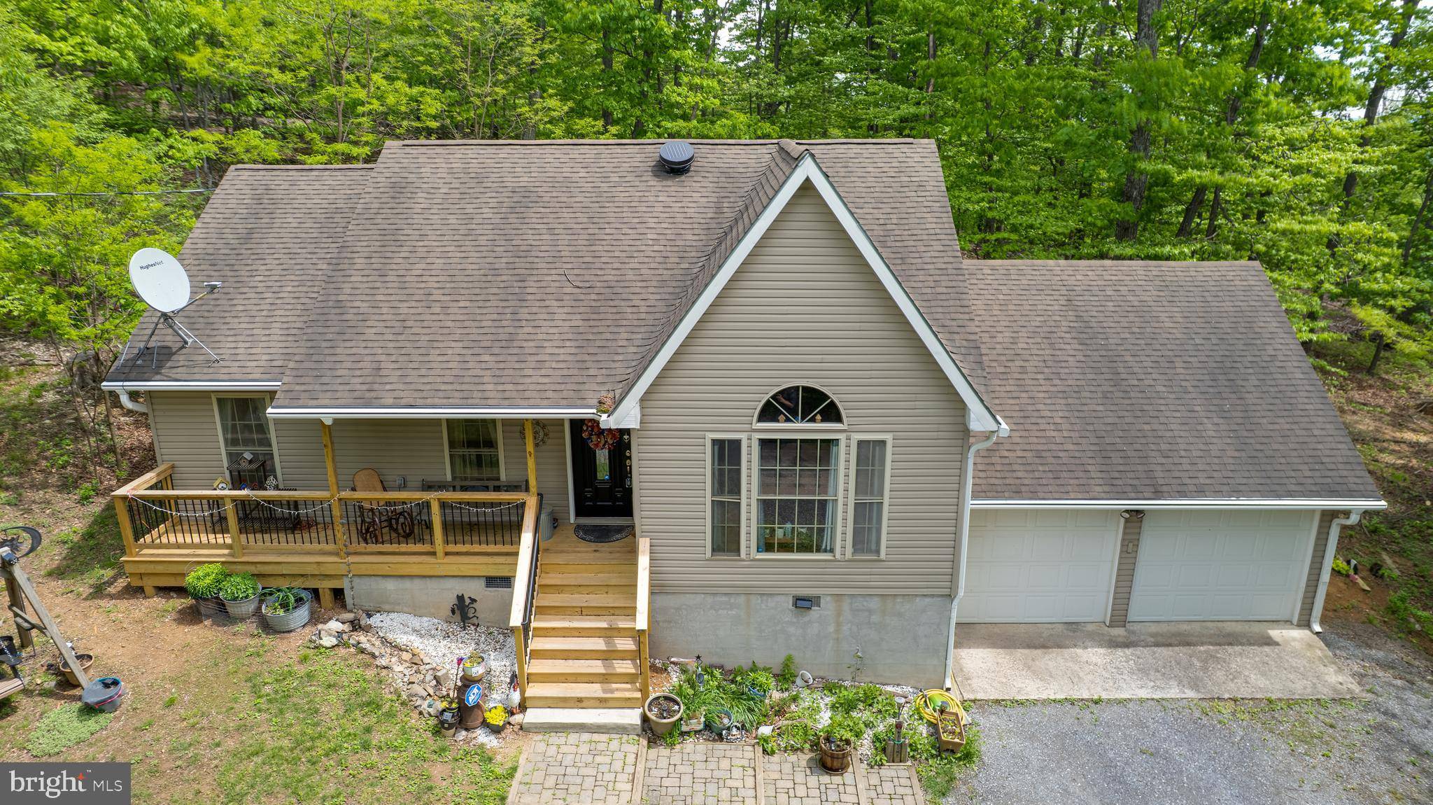 Hedgesville, WV 25427,286 TRAPPER RIDGE LN