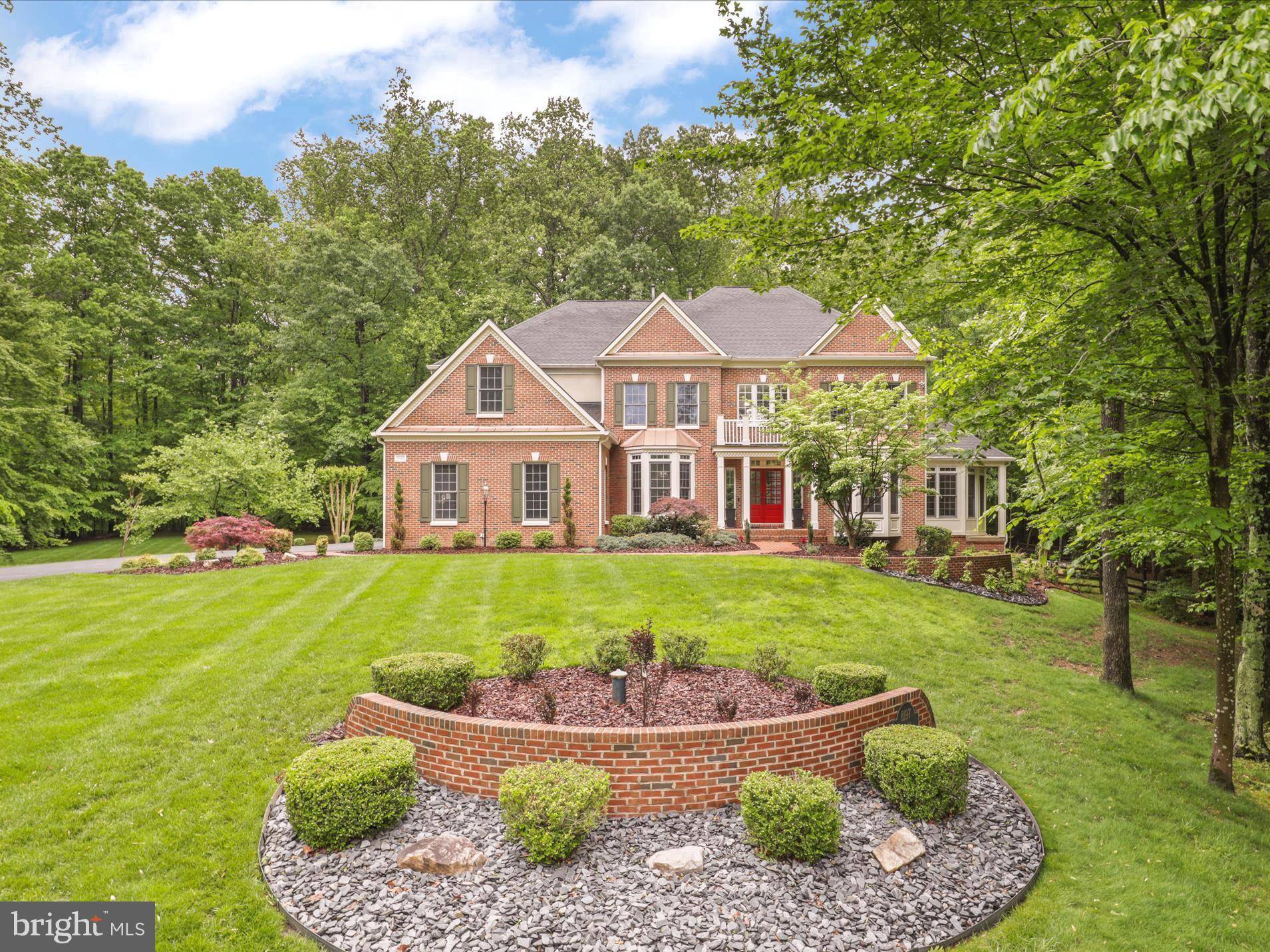 8197 COTTAGE ROSE CT, Fairfax Station, VA 22039