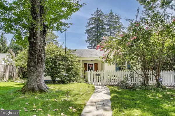5209 SANGAMORE RD, Bethesda, MD 20816