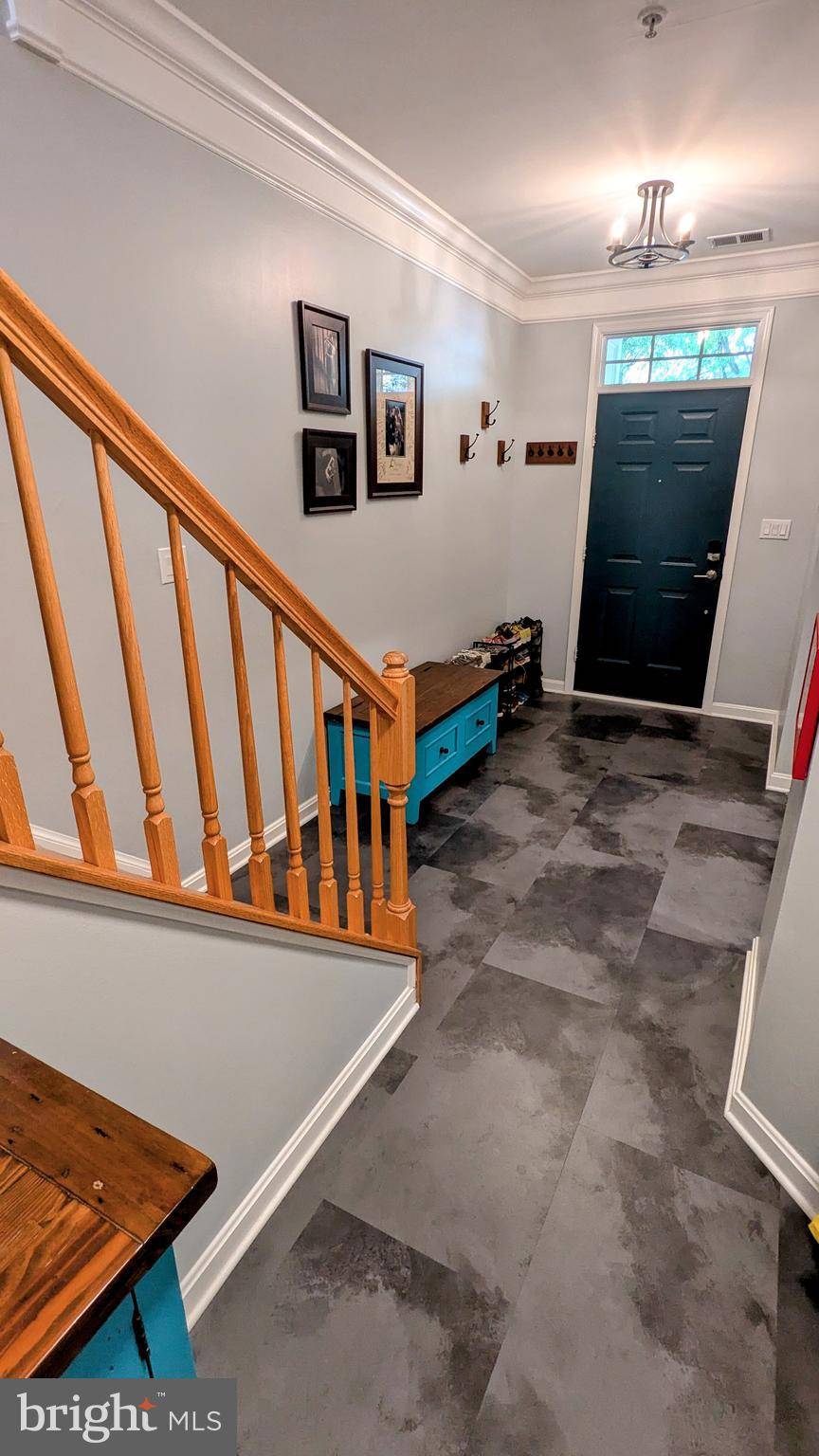 Alexandria, VA 22304,122 MARTIN LN
