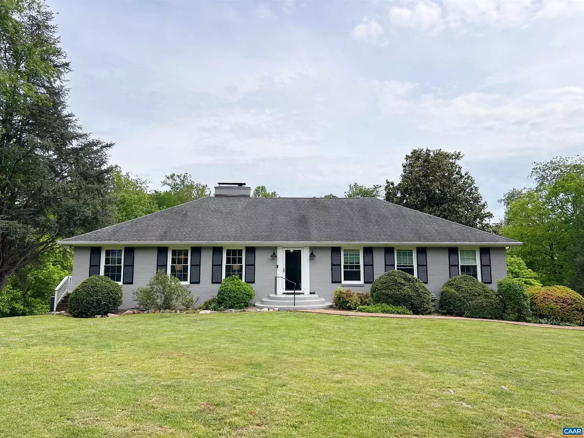 Charlottesville, VA 22911,102 BOLLINGBROOK DR