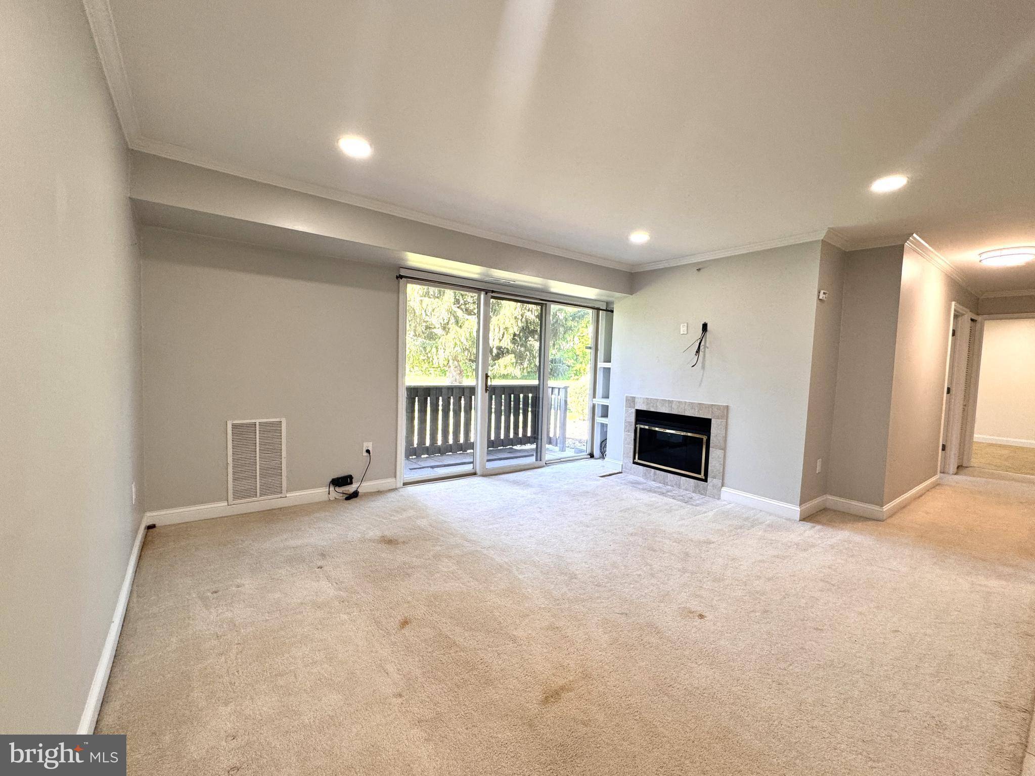 Plainsboro, NJ 08536,1019 ASPEN DR