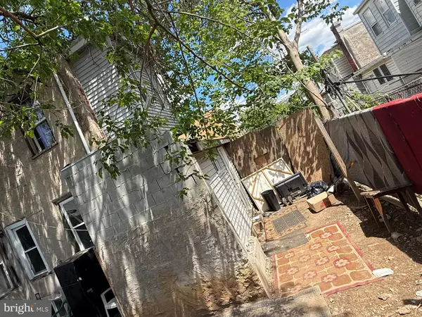 Philadelphia, PA 19104,3854 RENO ST