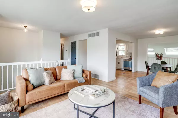 Mechanicsburg, PA 17055,809 N ARCH ST