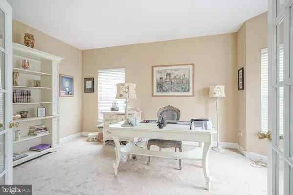 Glassboro, NJ 08028,8 MERGANSER CT