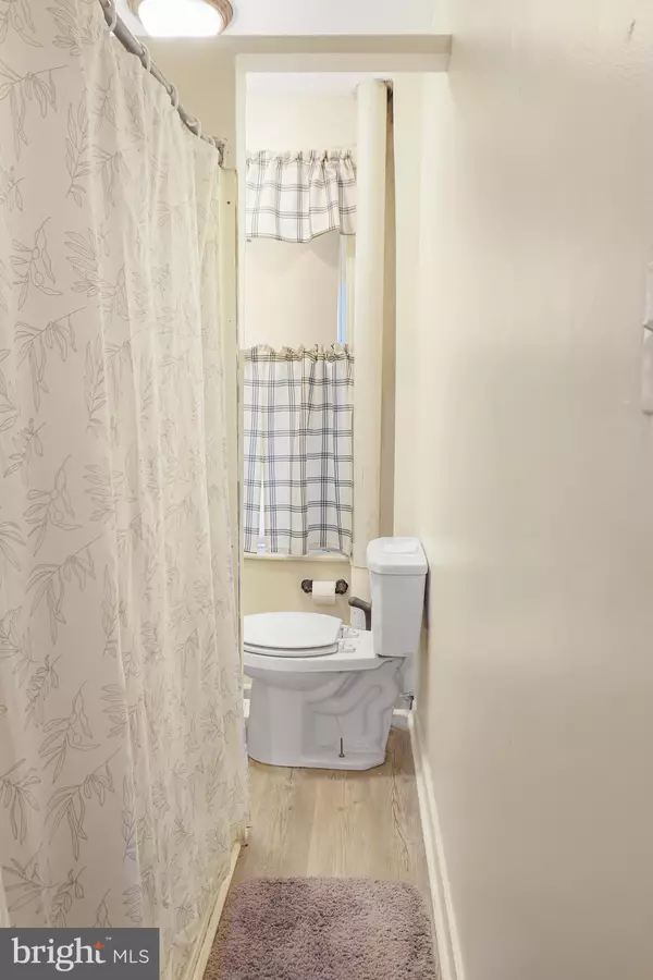 Philadelphia, PA 19144,434 W PENN ST